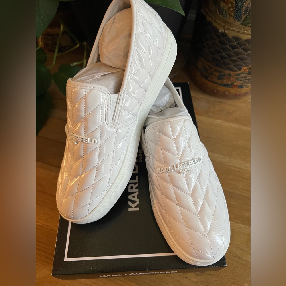 KARL LAGERFELD PARIS
Clarissa Logo Quilted Leather Slip-On Sneakers